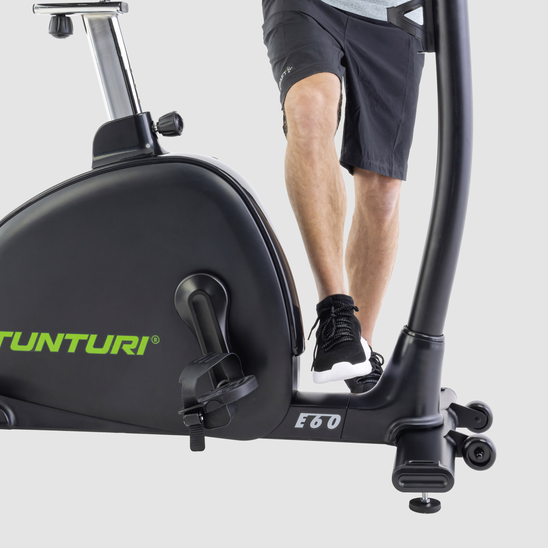 Велотренажер Tunturi Signature E80
