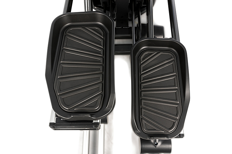 Эллиптический тренажер Spirit Fitness CE850