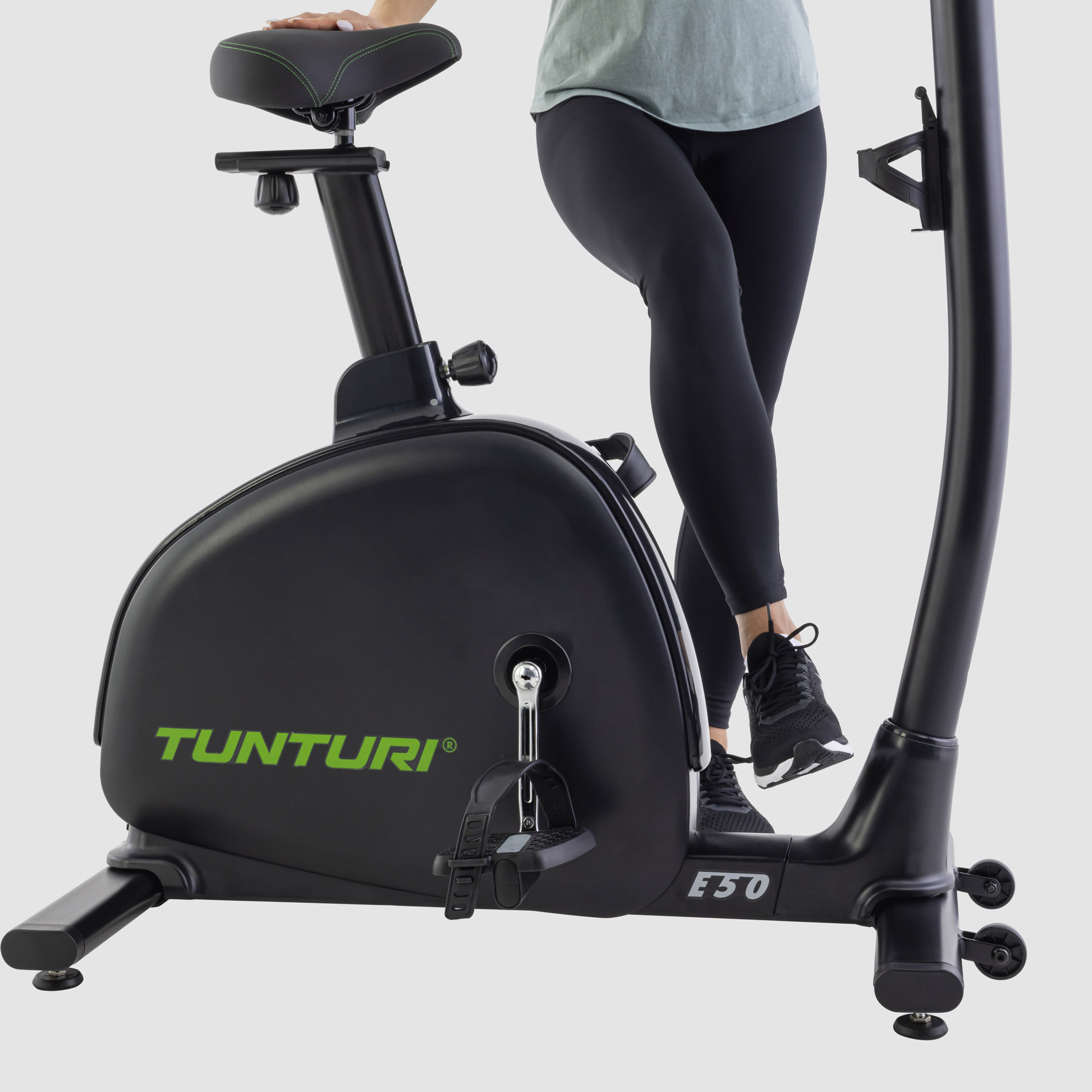 Велотренажер Tunturi Signature E50