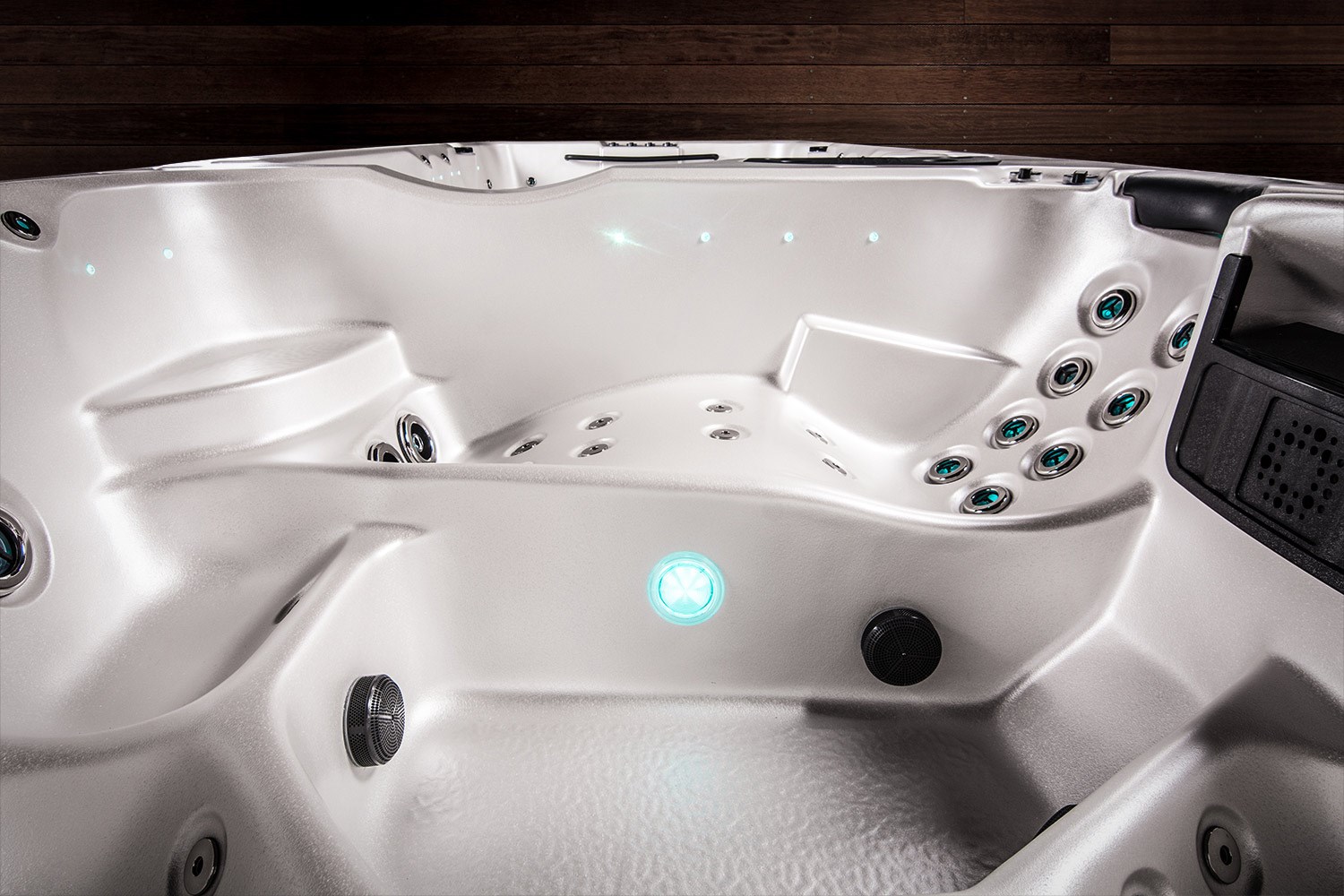 СПА бассейн Vortex Spas Hydrozone PRO