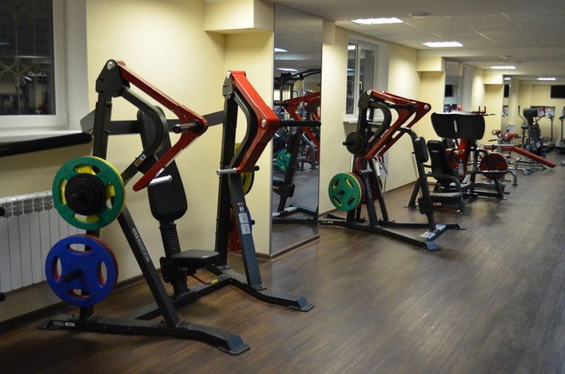 Жим от груди с независимыми рычагами AeroFit Sterling SL7001