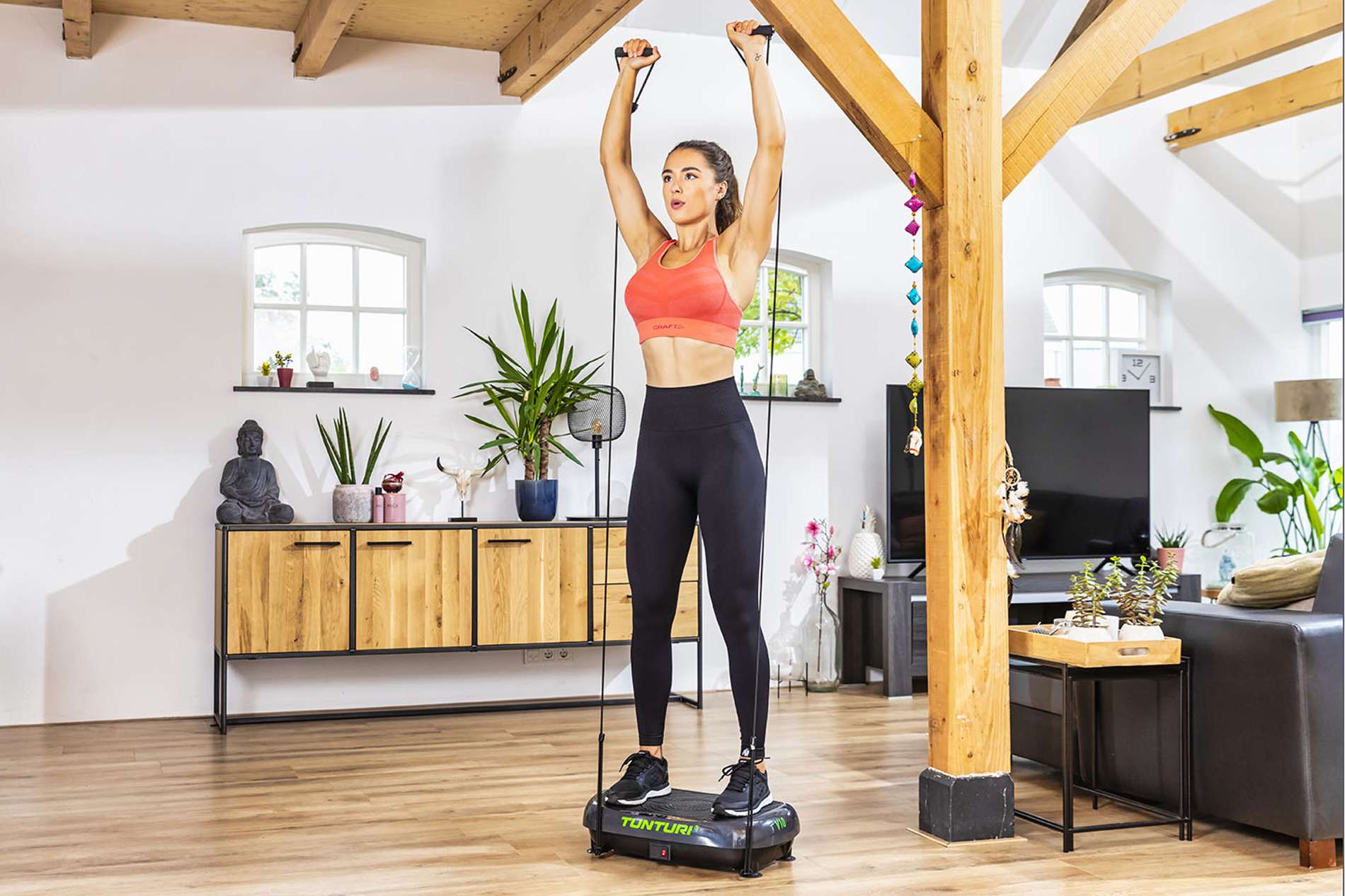 Виброплатформа Tunturi Cardio Fit V10